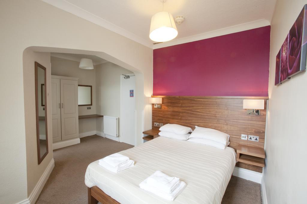 Wheatlands Lodge Hotel Йорк Номер фото